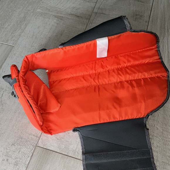 Dog Life Jacket - Picture 4 of 6